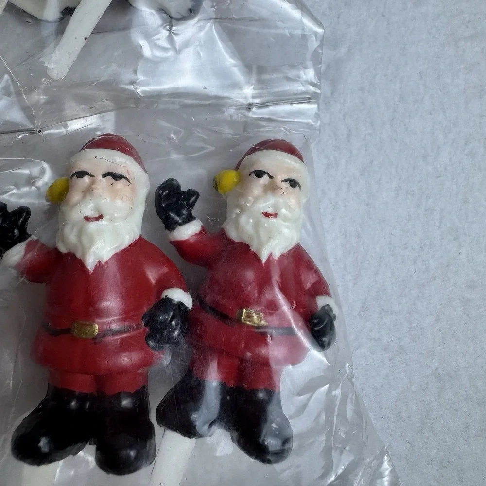 Vintage Lot Of 12 Santa Clause Cupcake Picks Toppers Red Plastic Christmas Decor